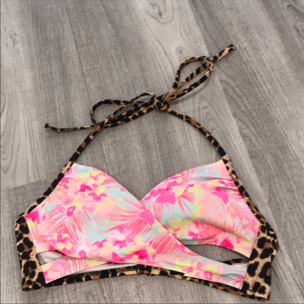 VS Mixed Print Bikini Top!